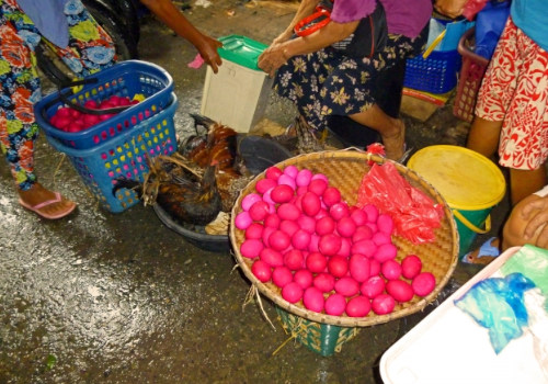 フィリピンの市場の食べ物