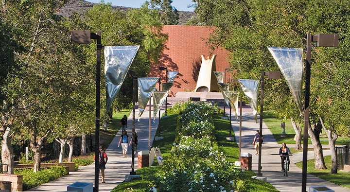 カリフォルニアルーセラン大学(ELS)短期留学