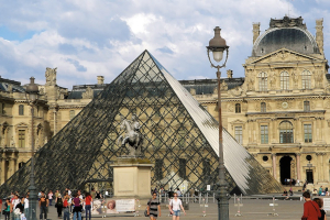 パリ観光がアクティビティの一つ