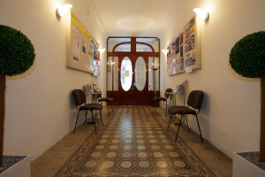 学校エントランス