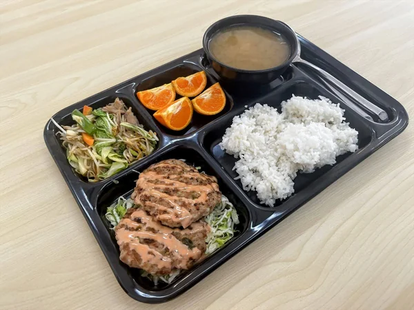 ターゲットの食事例2