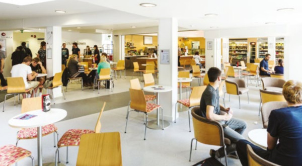 カンタベリークライストチャーチ大学では民間の学生寮の手配も可能です