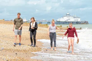 セントジャイルズ・イーストボーンイーストボーンの海岸で