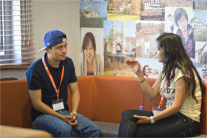 ラウンジでのひと時