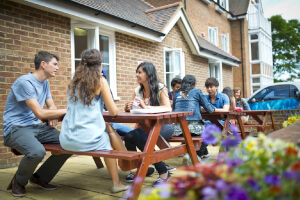 学校でアクティビティ