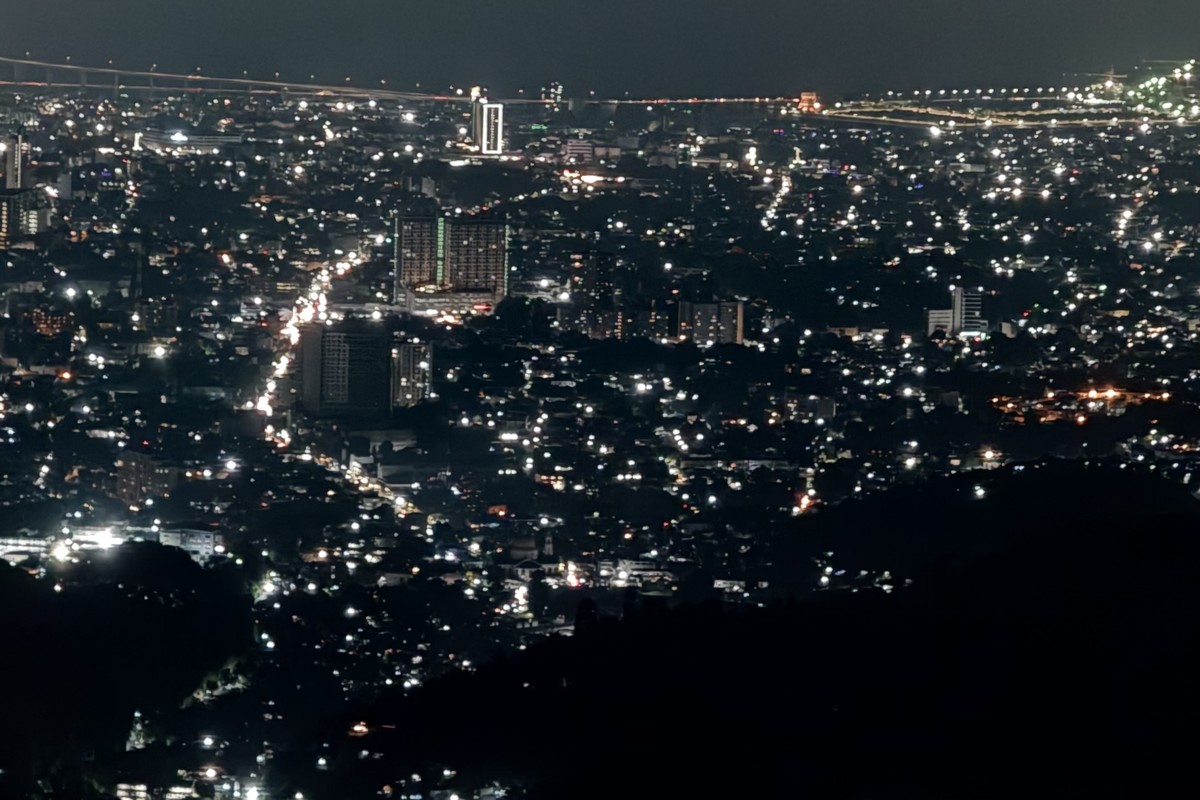 友人と眺めたセブ島の夜景