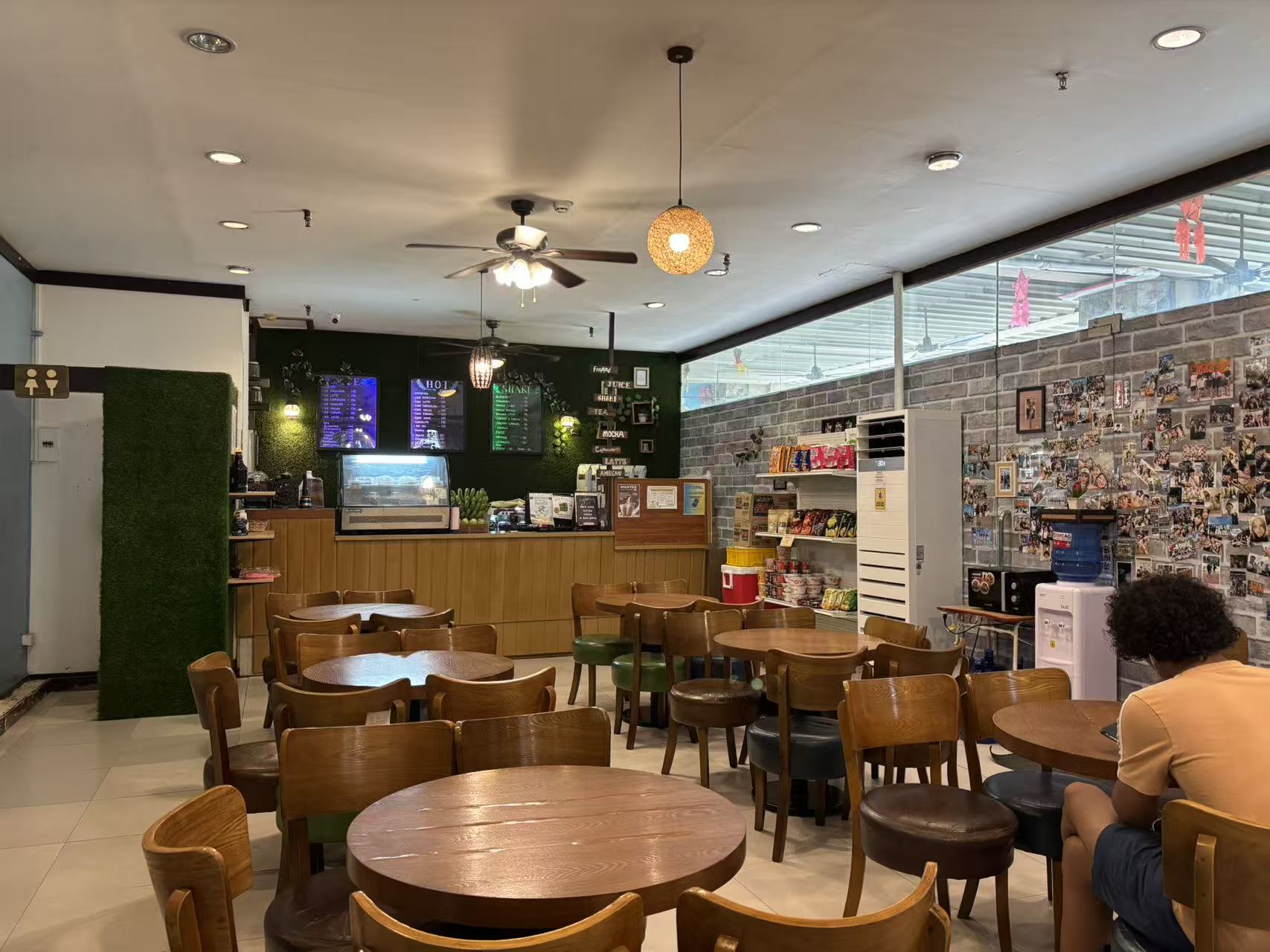 SMEAGの校内カフェ