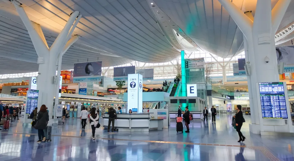 海外留学する時の国際線の航空券はどうやって選ぶ?