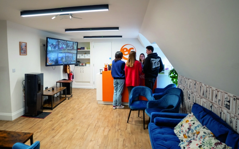 ECケンブリッジの受付