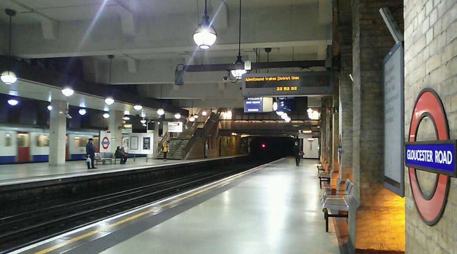 ロンドン地下鉄駅のイメージ