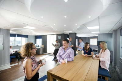 イギリスNo.1グループ校LSIポーツマスで仕事を持つ30代・40代・50代のための本気の英国語学留学