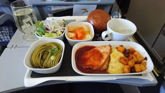 ロサンゼルスへの機内での機内食